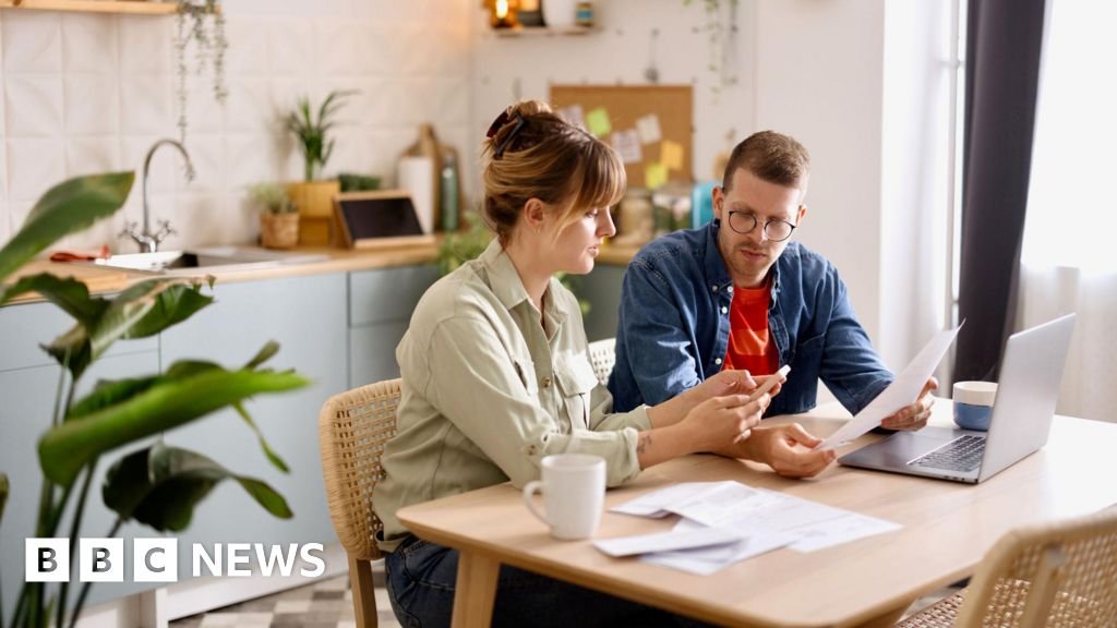 People admit to 'secret spending' without telling partners