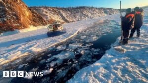 Divers recover bodies of seven Chinese tourists from Lake Baikal 1 Divers recover bodies of seven Chinese tourists from Lake Baikal