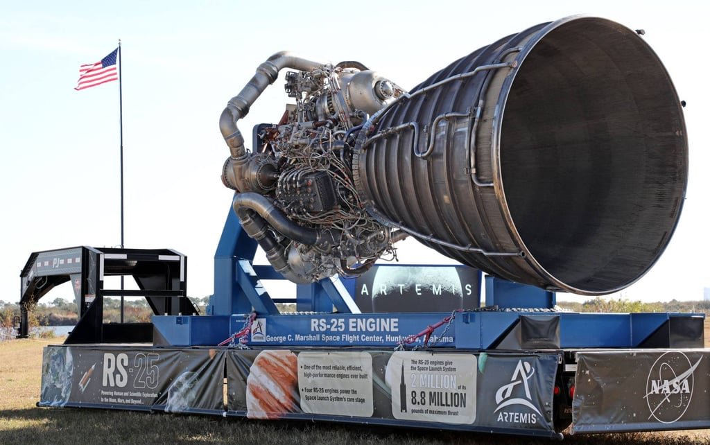 Nasa aims to send astronauts around the moon in March after successful test 39 One of the massive RS-25 engines for Nasa’s Artemis II Space Launch System rocket is displayed near the countdown clock at Kennedy Space Centre in Cape Canaveral, Florida, on Friday. Photo: AFP