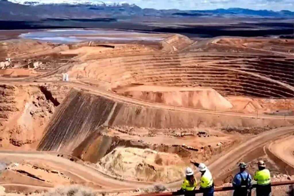 US, China embracing risk in Pakistans violent mineral frontier 60 US, China embracing risk in Pakistan’s violent mineral frontier