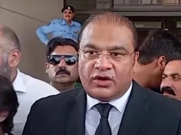 Salman Safdar Meets Imran Khan for 3 Hours on Court Orders 31 IMG 20260210 WA1934