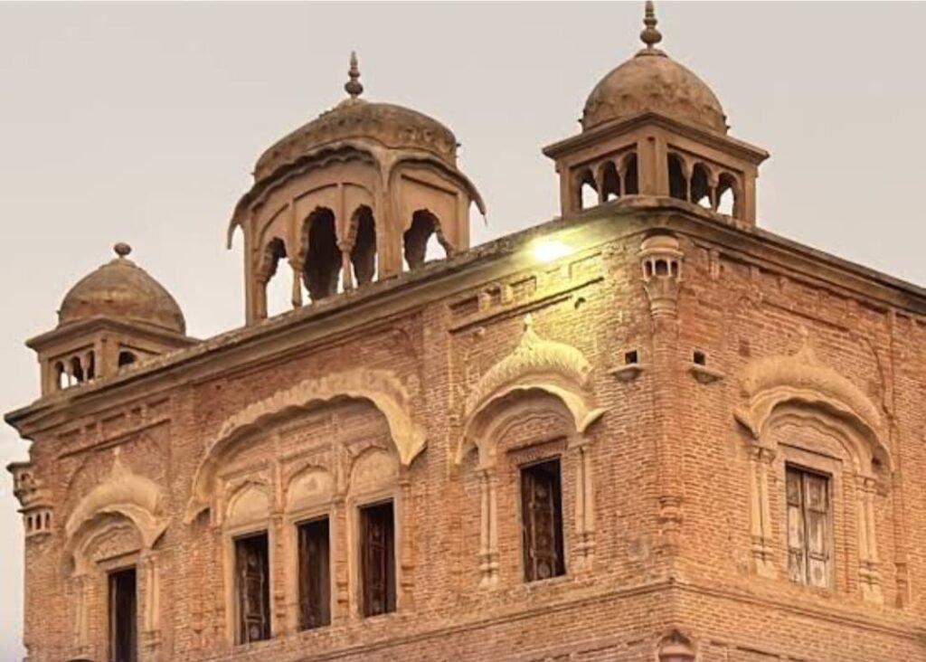 Spiritual Kirtan Ceremony Held at Historic Gurdwara to Mark 140 Years of Aitchison College 11 IMG 20260213 WA2684