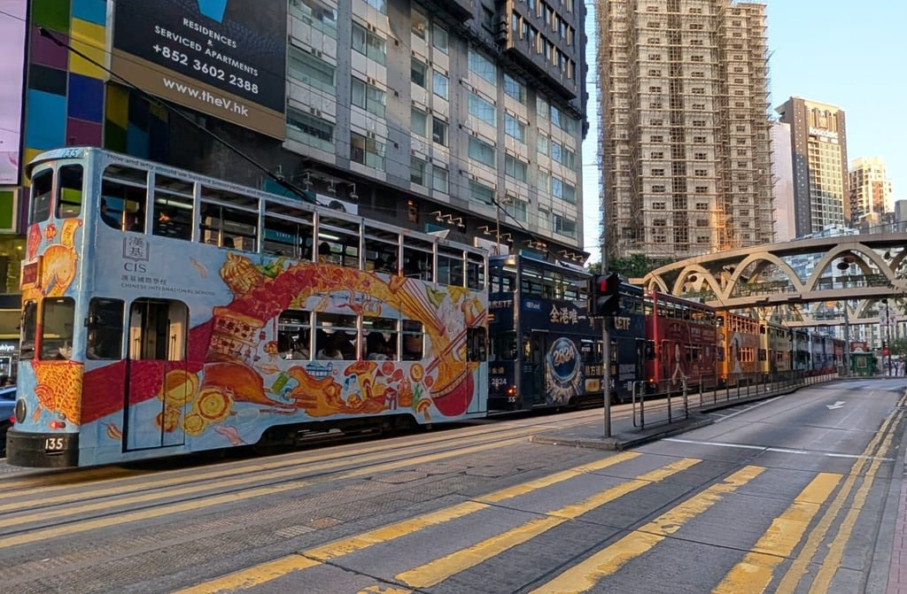 Traffic gridlock in Hong Kong as crowds throng last day of Lunar New Year fair 9 Trams bound for Eastern Hong Kong Island grind to a halt in Causeway Bay at about 5.30pm. Photo: Chieu Luu