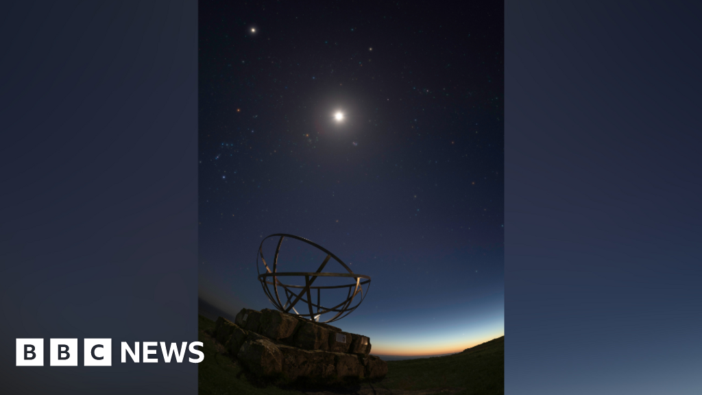 Planetary parade: Photographer captures phenomenon in Dorset 16 Planetary parade: Photographer captures phenomenon in Dorset
