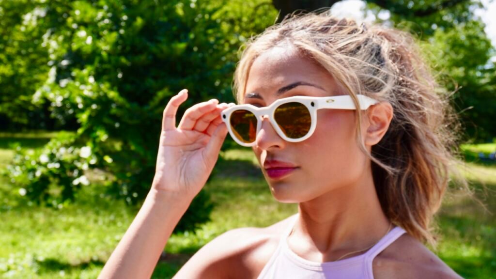 I replaced my Meta Ray-Bans with the Oakleys for a week - and theyre better in every way 3 I replaced my Meta Ray-Bans with the Oakleys for a week - and they're better in every way