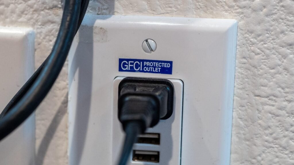 What are GFCI outlets? Plus 5 household items you should never plug into one 3 What are GFCI outlets? Plus 5 household items you should never plug into one