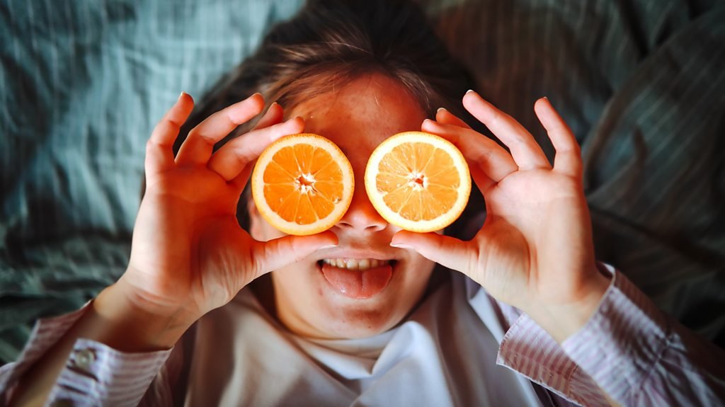 Does taking Vitamin C help to stop a cold? 13 Does taking Vitamin C help to stop a cold?