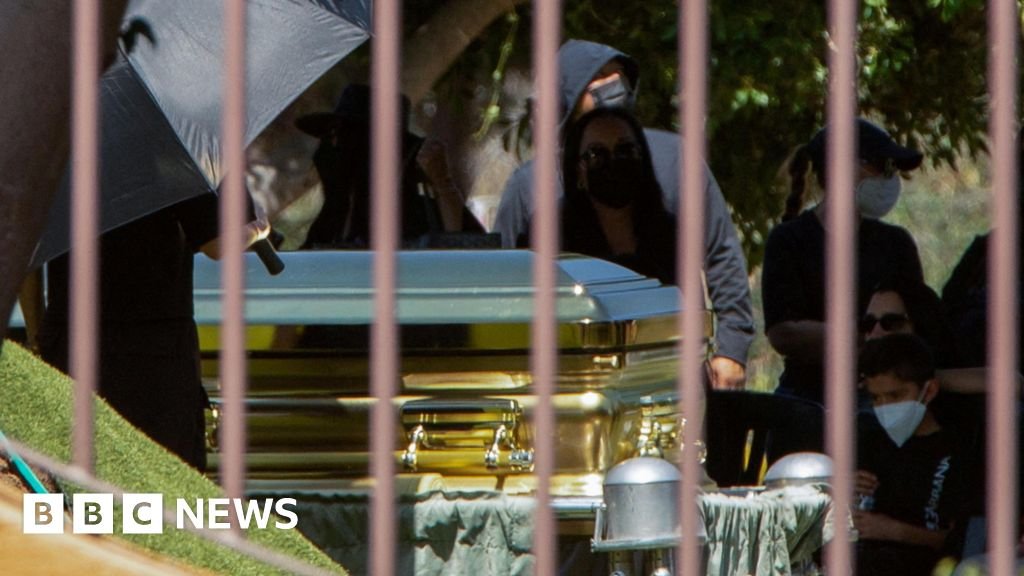 Mexican drug lord El Mencho buried in golden coffin 6 Mexican drug lord 'El Mencho' buried in golden coffin