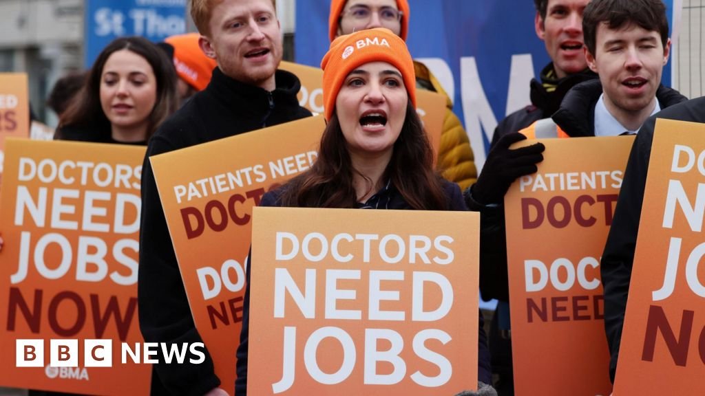 Starmer gives doctors 48 hours to cancel strike or lose new jobs package 10 Starmer gives doctors 48 hours to cancel strike or lose new jobs package