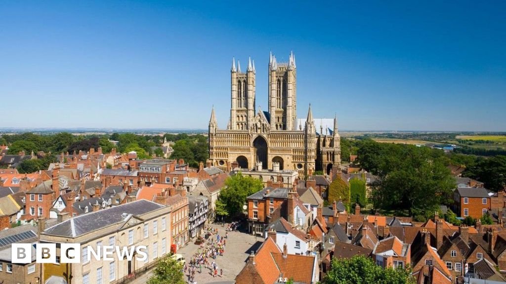 Lincolnshire County Councillors scrap 2050 carbon neutral target 16 Lincolnshire County Councillors scrap 2050 carbon neutral target