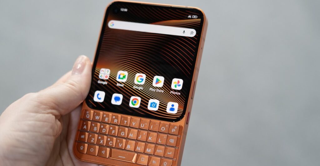 Unihertzs new QWERTY phone is even more like a Blackberry 16 Unihertz’s new QWERTY phone is even more like a Blackberry