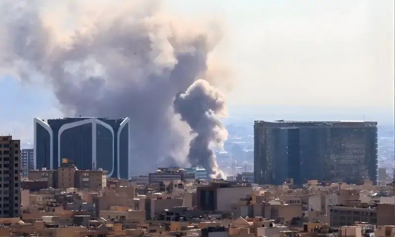 Israel declares sustained airbridge over Tehran; Iranian missiles rain on Gulf 54 IMG 20260301 WA1922