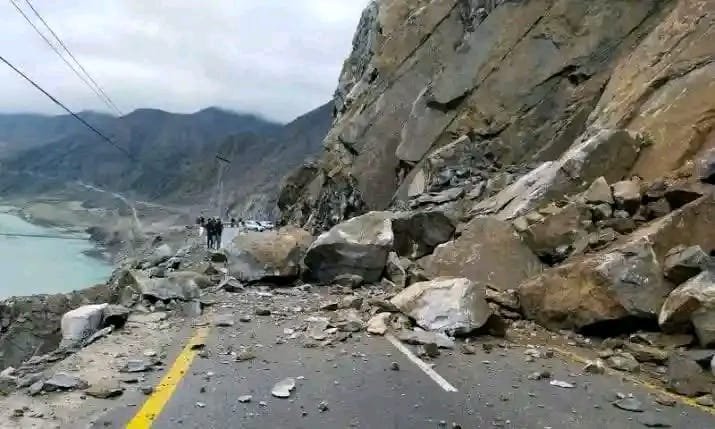 Karakoram Highway Blocked Due to Landslides — Gilgit-Baltistan Police Urge Travelers to Suspend Journeys 34 IMG 20260311 WA1321