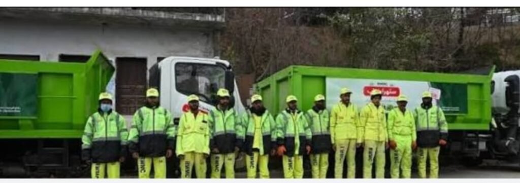 DC Takes Notice of Garbage Piles in Kasur CityCleanliness concerns raised near shrine despite “Suthra Punjab” campaign 36 IMG 20260316 WA2024