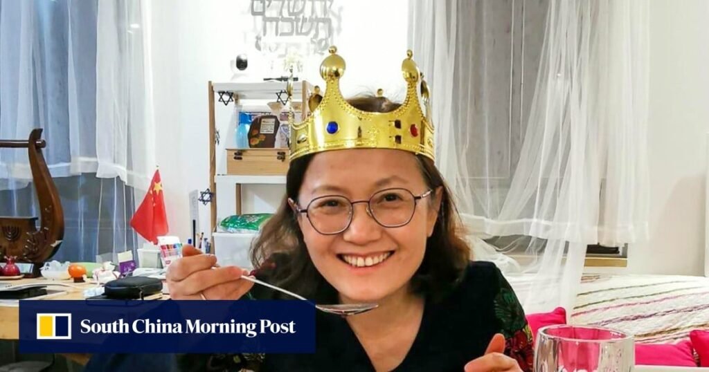 Playing the harp amid sirens: why a Hongkonger refuses to leave Israel 93 Playing the harp amid sirens: why a Hongkonger refuses to leave Israel