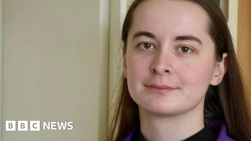 Can an AI recruiter really spot a good carer? 17 Can an AI recruiter really spot a good carer?