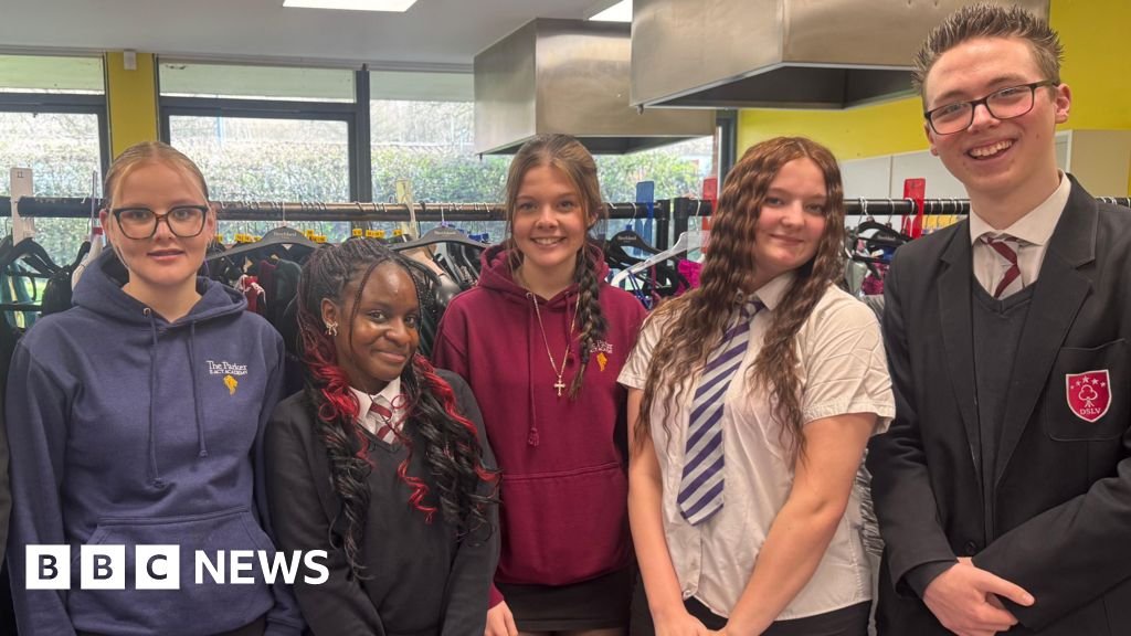 Daventry free prom hire boutique set up for two schools by parent 7 Daventry free prom hire boutique set up for two schools by parent