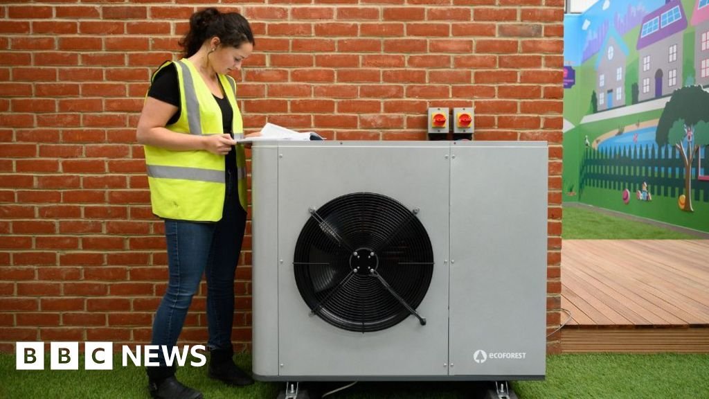 Ministers confirm heat pump targets as climate plan unveiled 19 Ministers confirm heat pump targets as climate plan unveiled