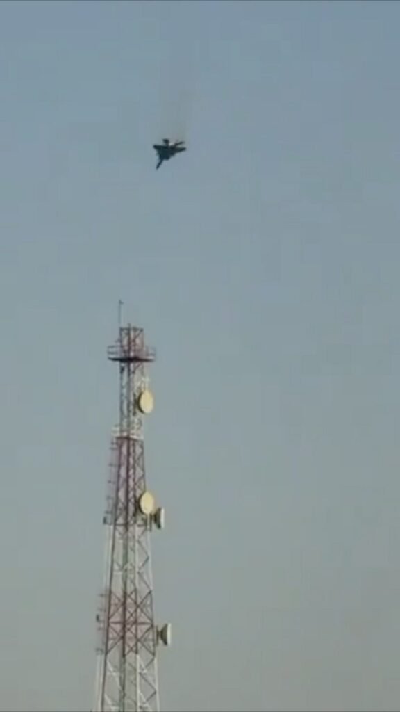 Video appears to show US F-15 fighter jet crashing in Kuwait 42 Video appears to show US F-15 fighter jet crashing in Kuwait