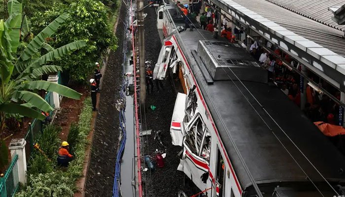 Deadly Train Collision in Indonesia: At Least 14 Killed, Dozens Injured 19 432929 9435891 updates