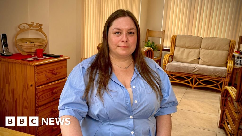 NI becomes first part of the UK to offer paid miscarriage leave 12 NI becomes first part of the UK to offer paid miscarriage leave