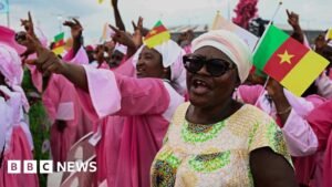 Pope Leo in Cameroon: Thousands celebrate open-air Mass in Douala 1 Pope Leo in Cameroon: Thousands celebrate open-air Mass in Douala