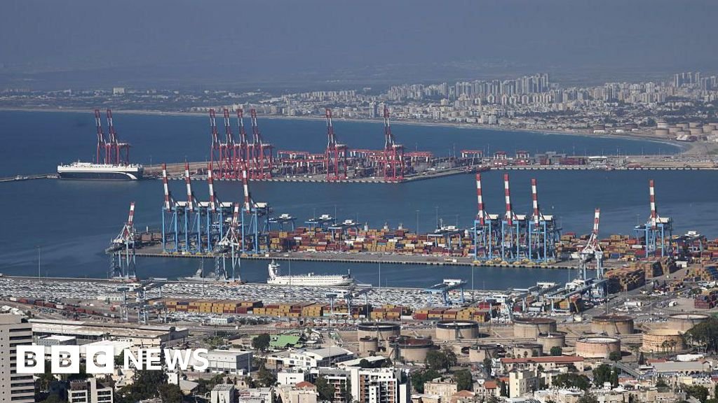 Ukraine accuses Israel of receiving shipments of grain stolen by Russia 28 Ukraine accuses Israel of receiving shipments of grain 'stolen' by Russia