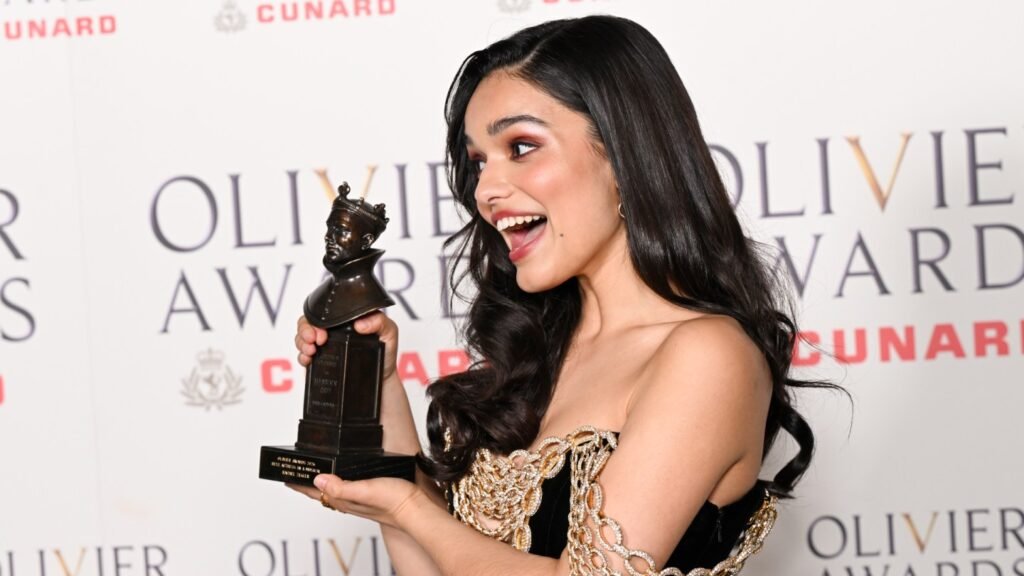 Rachel Zegler and Paapa Essiedu Win Olivier Awards, But Paddington the Musical Owns the Night 78 Rachel Zegler and Paapa Essiedu Win Olivier Awards, But ‘Paddington the Musical’ Owns the Night