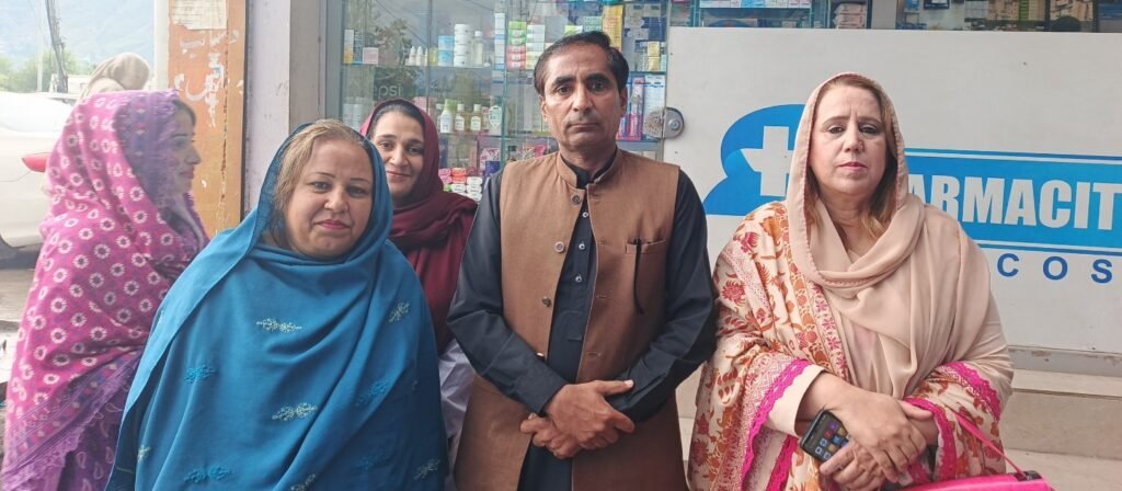 PPP Leader Aslam Nadar Solheri Pays Tribute to Women’s Role in Nation-Building During Meeting with PPP Women Wing in Muzaffarabad 3 IMG 20260406 WA2278
