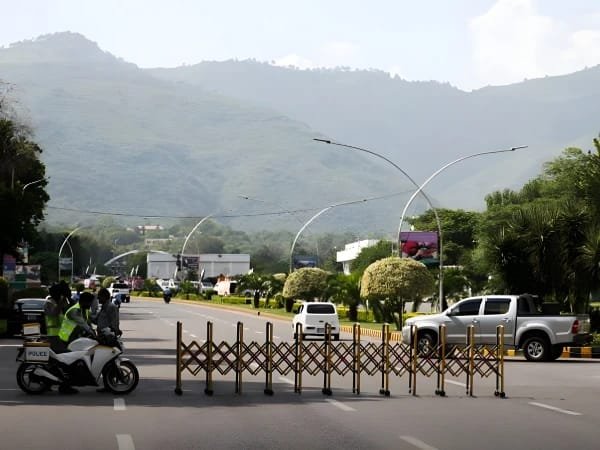 Islamabad on High Alert: Roads Sealed, Exams Partially Suspended Amid US-Iran Peace Talks 35 IMG 20260410 WA0121