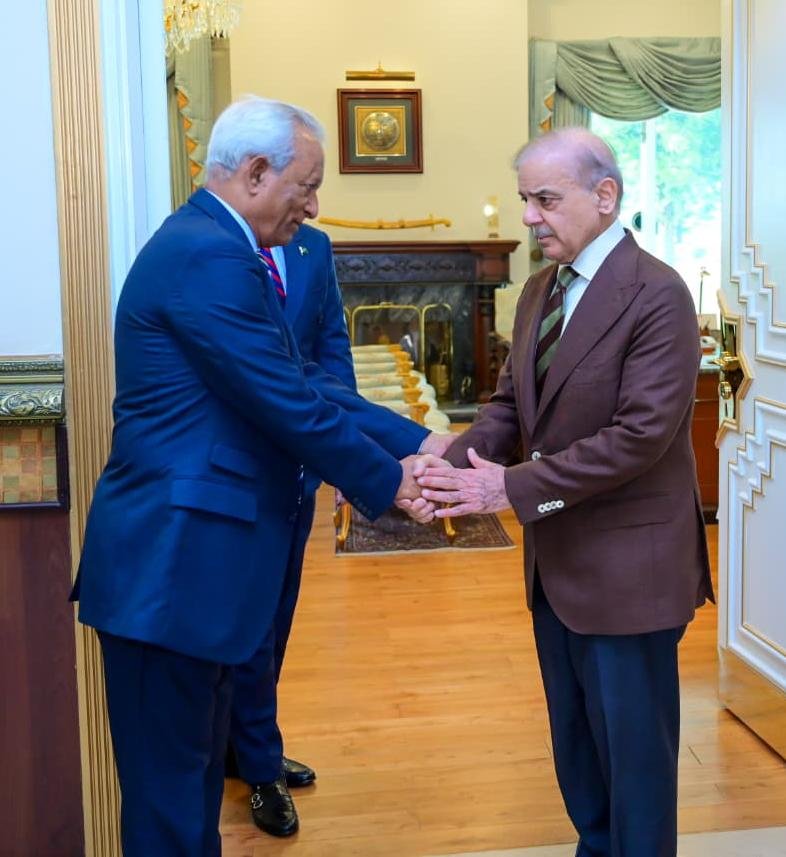 Meeting Between Prime Minister Shehbaz Sharif and Governor Sindh Nihal Hashmi 22 IMG 20260414 WA1966