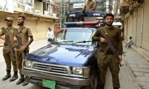 Man Impersonating Police Officer Arrested in Lahore, Confesses to Over 50 Robberies 2 IMG 20260428 WA0035