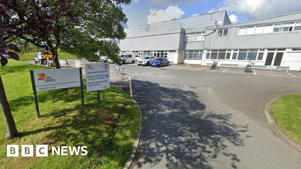 Shock as paper firm considers Launceston base closure 35 'Shock' as paper firm considers Launceston base closure