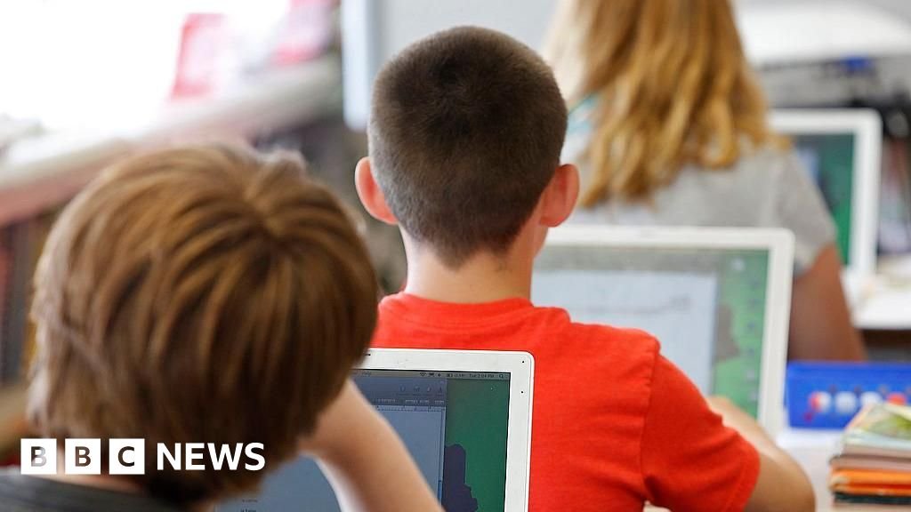 Los Angeles schools to set limits on classroom screen time 27 Los Angeles schools to set limits on classroom screen time