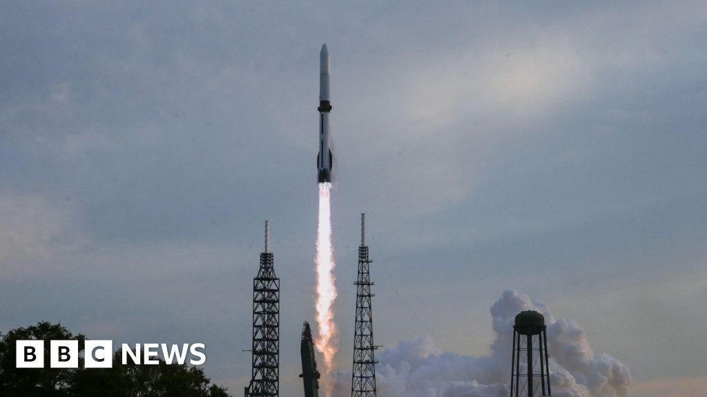 Blue Origin rocket grounded after satellite mishap 15 Blue Origin rocket grounded after satellite 'mishap'