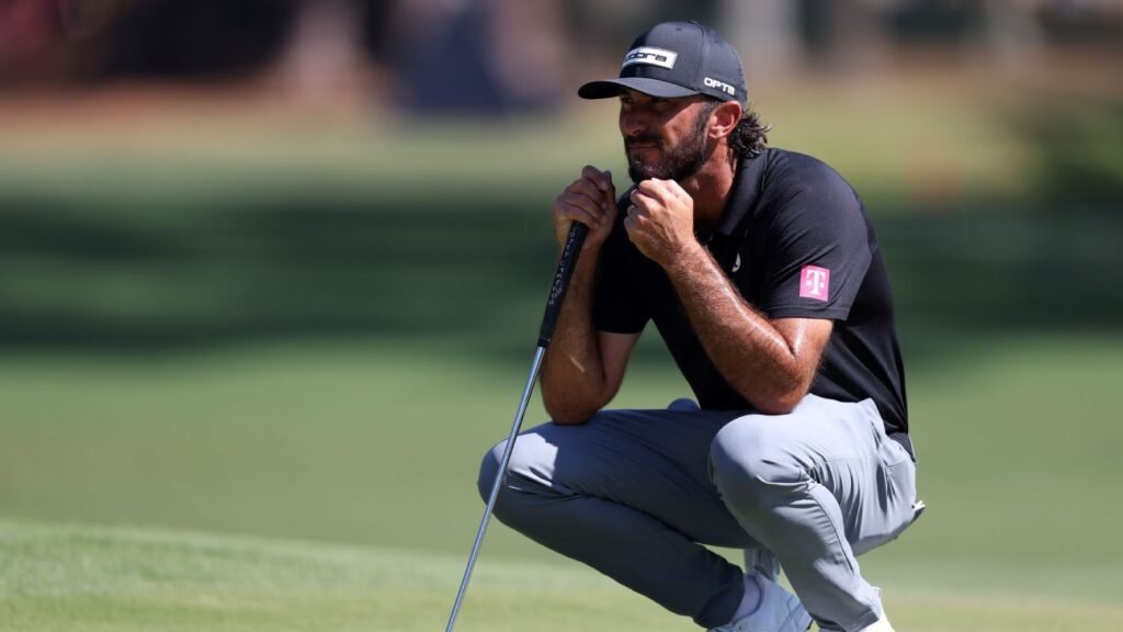 Max Homa, after criticizing outbursts, throws club in frustration 3 Max Homa, after criticizing outbursts, throws club in frustration