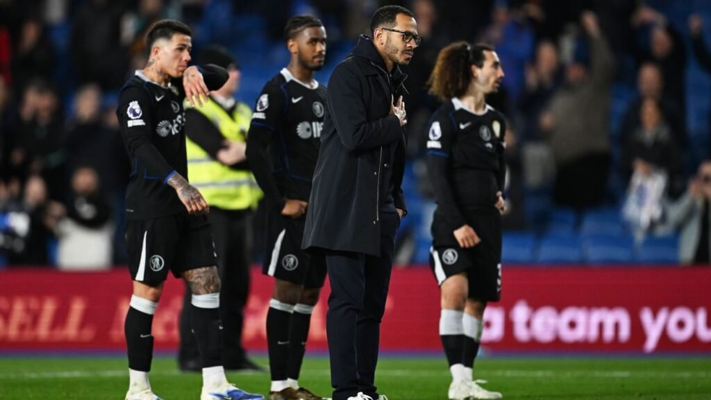 Rosenior slams 'indefensible' Chelsea in latest loss 88 Rosenior slams 'indefensible' Chelsea in latest loss