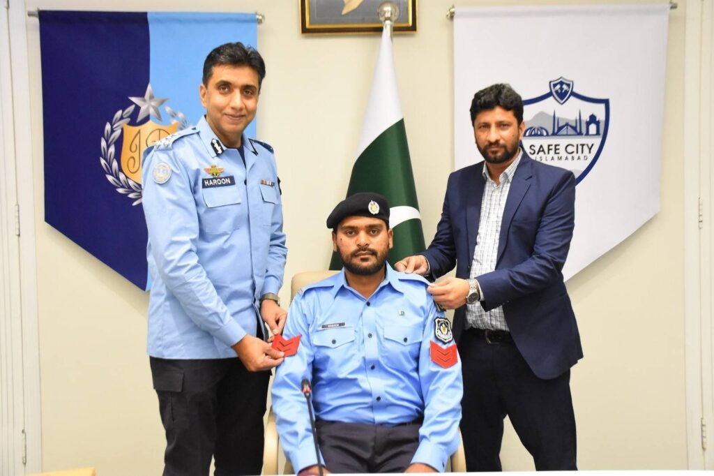 Islamabad Police Holds Promotion Ceremonies — Officers Awarded New Ranks 4 img 20260408 wa24394232177651856471024