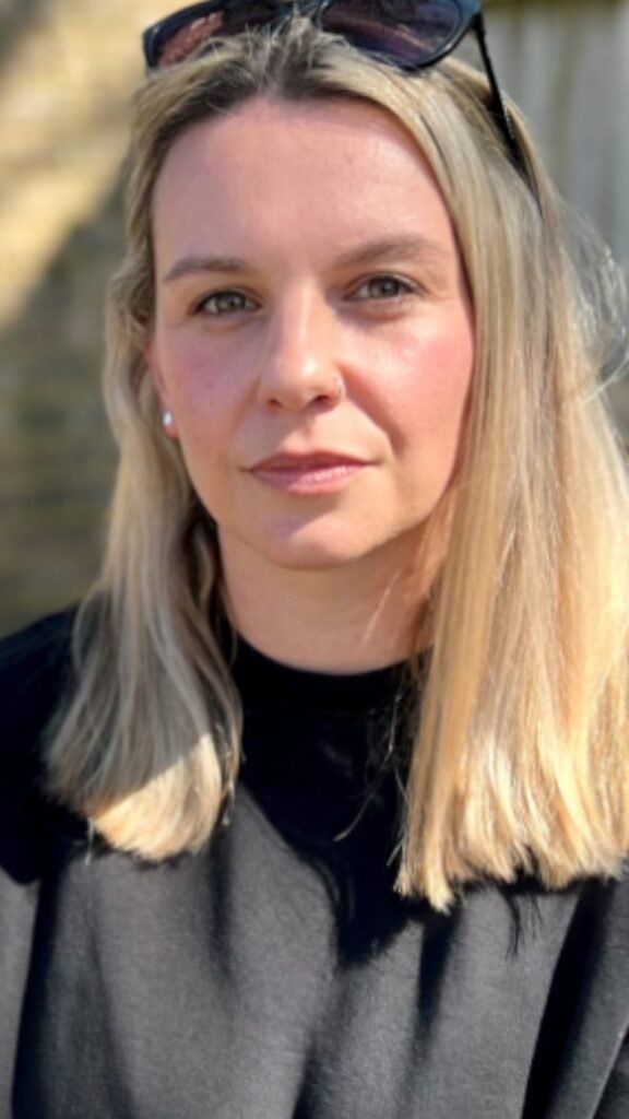 Woman felt fobbed off by NHS before adenomyosis diagnosis 3 Woman felt 'fobbed off' by NHS before adenomyosis diagnosis