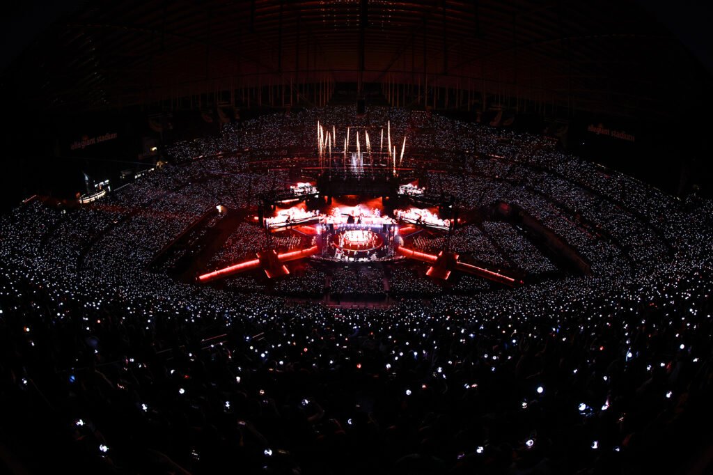 Global Powerhouse BTS Takes Over Las Vegas With High-Energy Arirang World Tour 52 Global Powerhouse BTS Takes Over Las Vegas With High-Energy Arirang World Tour