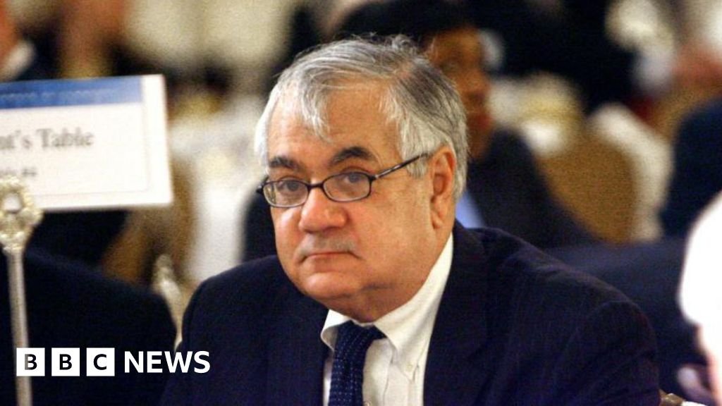 Barney Frank: one of the first openly gay US congressmen dies 20 Barney Frank: one of the first openly gay US congressmen dies