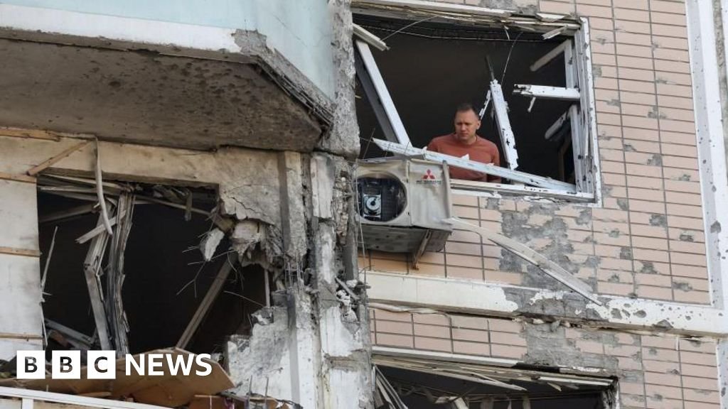Large-scale Ukrainian drone attack kills three in Moscow region, says Russia 37 Large-scale Ukrainian drone attack kills three in Moscow region, says Russia