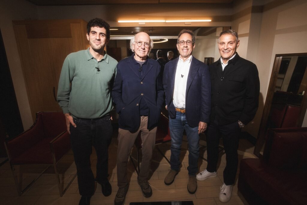 Jerry Seinfeld and Larry David Share Favorite Seinfeld Episodes and the Backstories Behind Shows Most Iconic Moments 68 Jerry Seinfeld and Larry David Share Favorite ‘Seinfeld’ Episodes and the Backstories Behind Show’s Most Iconic Moments