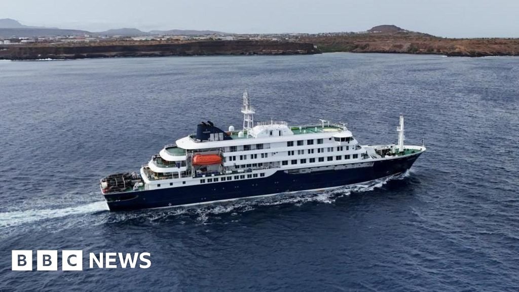 Hantavirus-hit cruise ship on way to Canary Islands after three evacuated 3 Hantavirus-hit cruise ship on way to Canary Islands after three evacuated