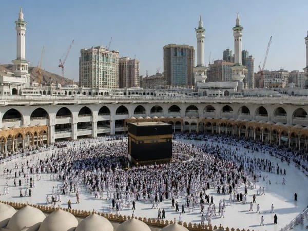 Hajj 2026: Pakistani Pilgrims Flood Minister with Complaints Over Poor Arrangements, Threaten Legal Action 7 IMG 20260526 WA1584