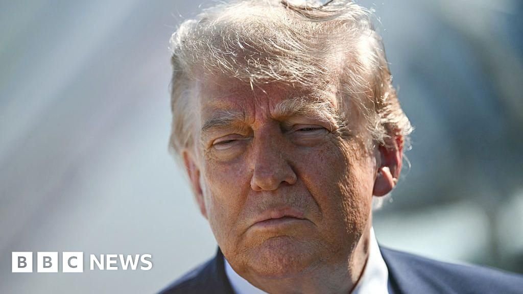 Trump tells US negotiators not to rush into deal with Iran 3 Trump tells US negotiators 'not to rush' into deal with Iran