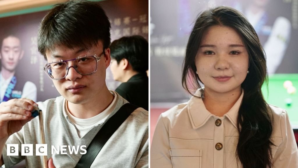 Wu Yize cheered by crowds on return home from World Snooker Championship 3 Wu Yize cheered by crowds on return home from World Snooker Championship