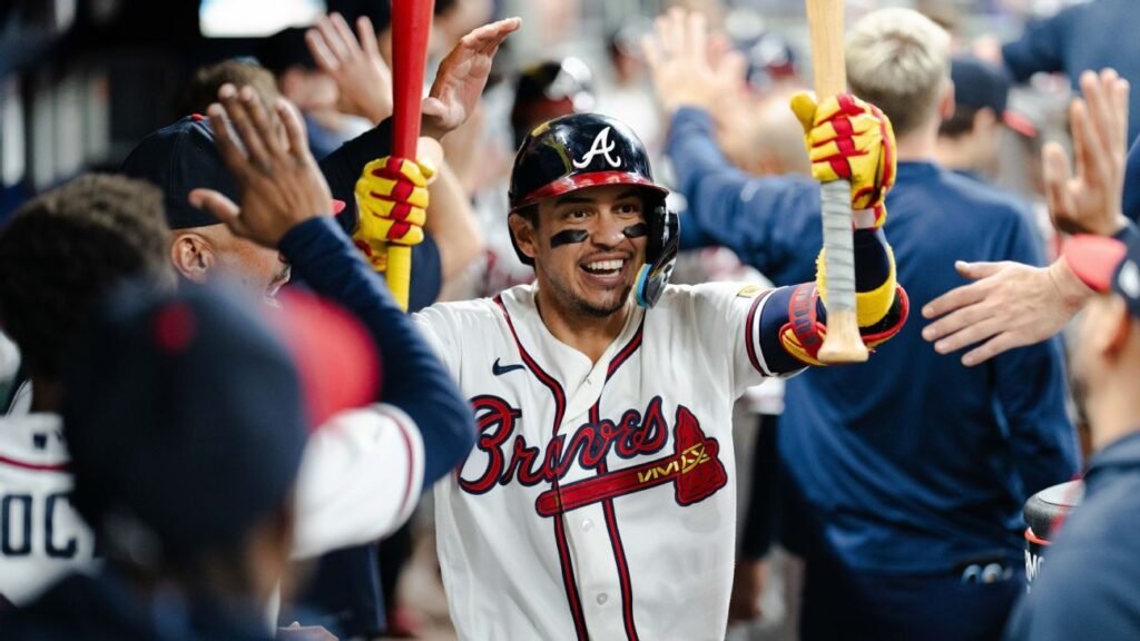 Braves rally by Cubs, first in majors to 30 wins 3 Braves rally by Cubs, first in majors to 30 wins