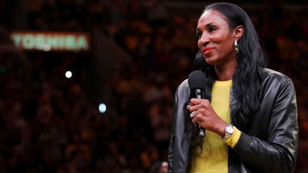 Hall of Famer Leslie to be honored with statue 21 Hall of Famer Leslie to be honored with statue