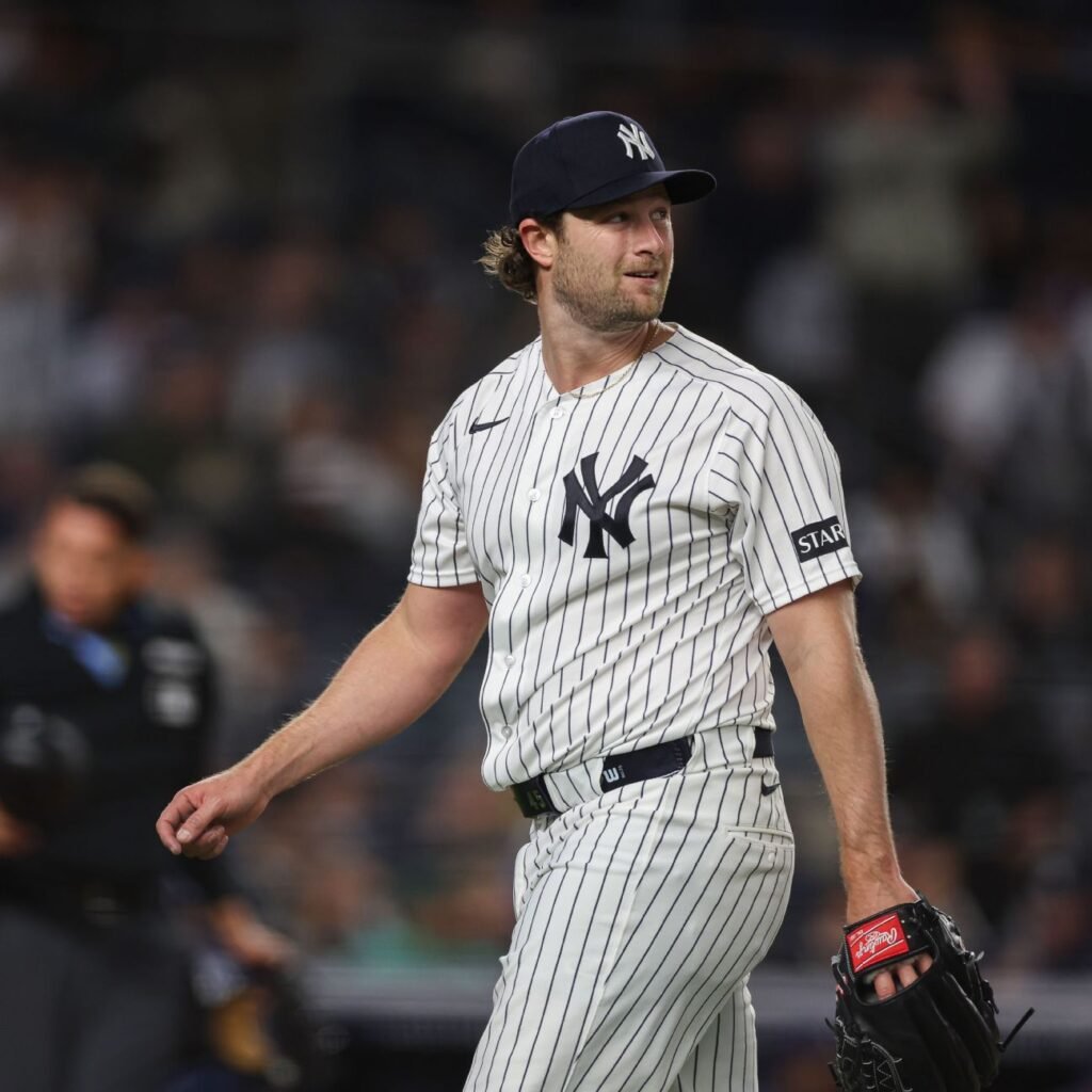 Judge halts homer drought with walk-off vs. Rays 25 Judge halts homer drought with walk-off vs. Rays